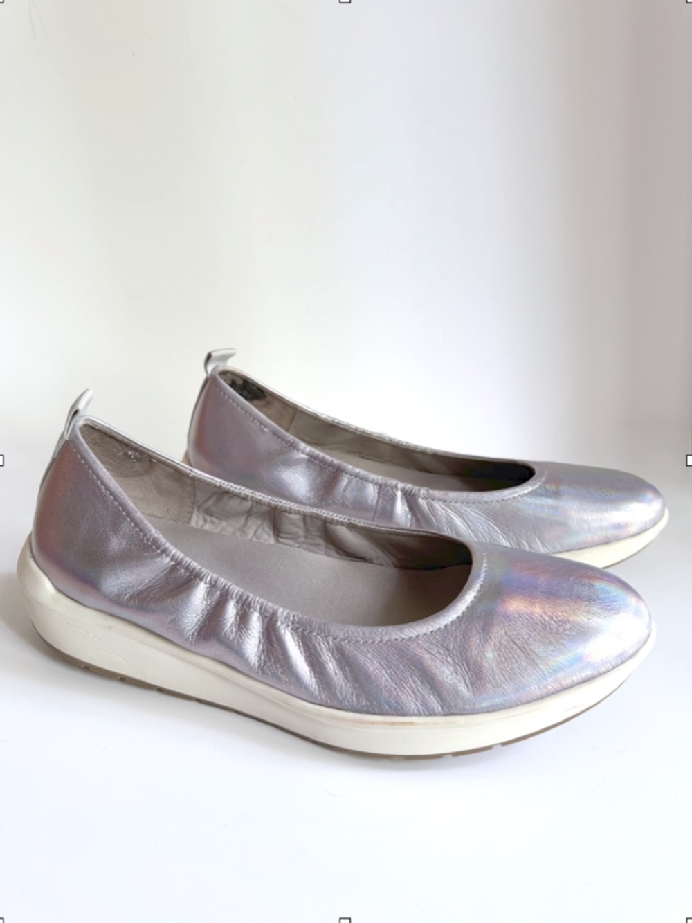 Naturalizer Phillipa Flat in Lavender Silver Leather Size 11 (WIDE)
